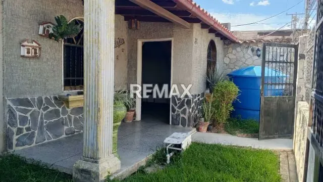 Casa ampliada en Venta Urbanizacion Los Mangos La Morita 1 - 2