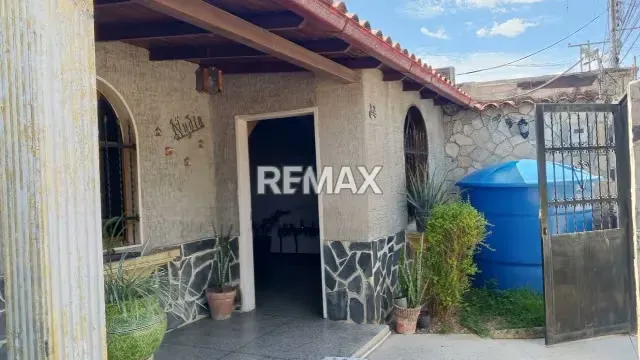 Casa ampliada en Venta Urbanizacion Los Mangos La Morita 1 - 3