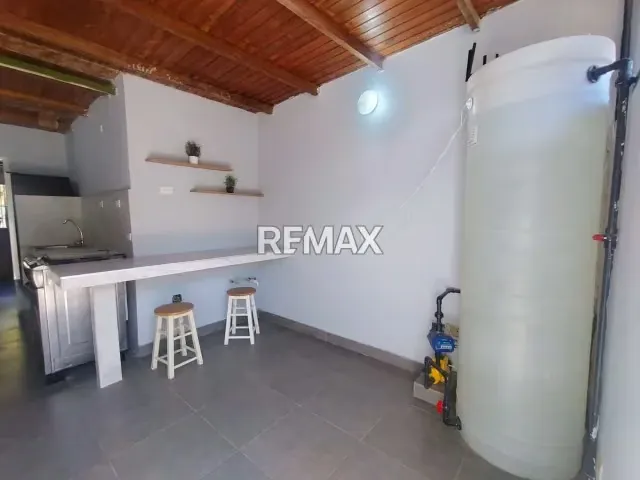 Cómodo apartamento tipo estudio en alquiler en Cocheima, La Asunción. Semi-amoblado. - 16