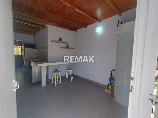 Cómodo apartamento tipo estudio en alquiler en Cocheima, La Asunción. Semi-amoblado. - 6