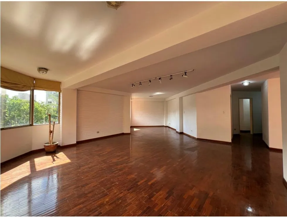 Se alquila Apto 209m² 3h+s/3b/3p La Castellana - 2