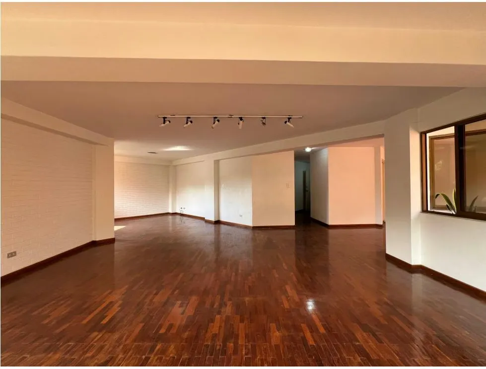 Se alquila Apto 209m² 3h+s/3b/3p La Castellana - 3