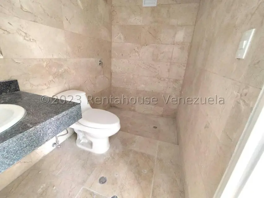 Apartamento (1 Nivel) en Venta en La Lagunita Country Club, Distrito Metropolitano - 13