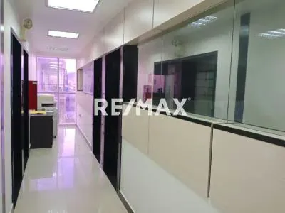 En venta moderno Edificio ubicado en el Centro de Barquisimeto - 3