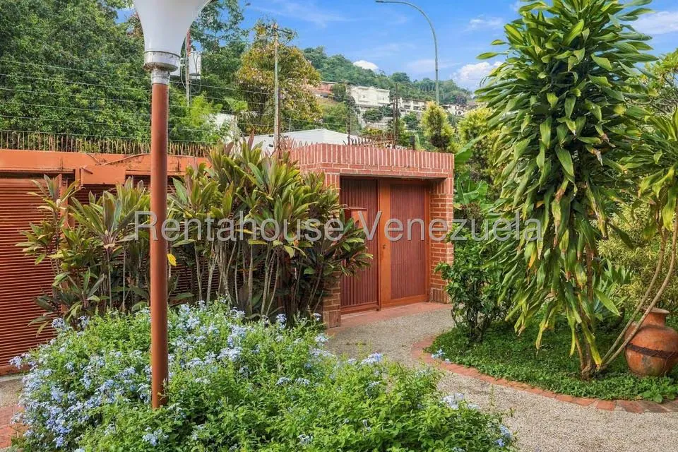 Casa (1 Nivel) en Venta en Colinas del Tamanaco, Distrito Metropolitano - 38
