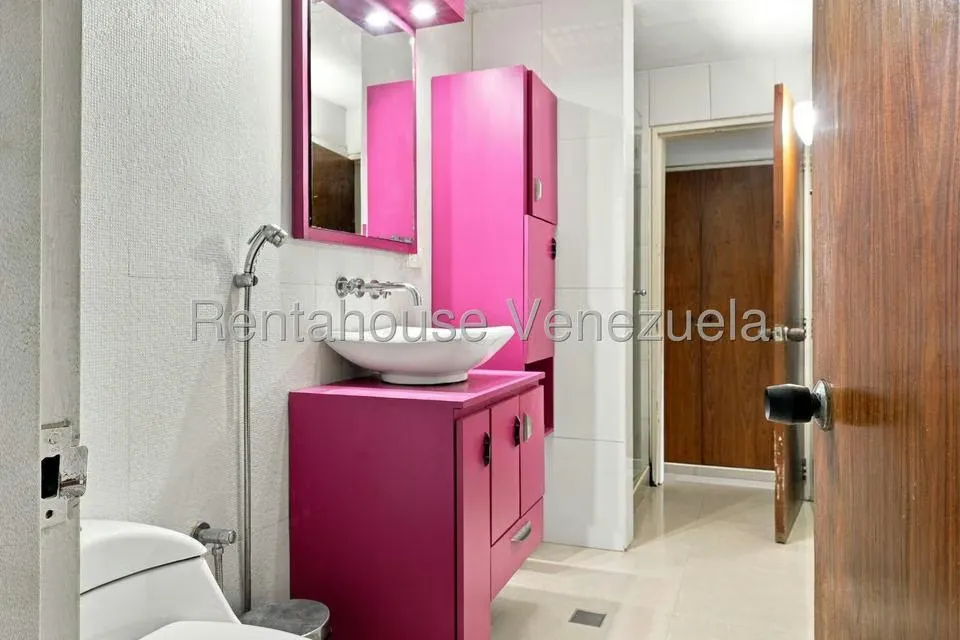Casa (1 Nivel) en Venta en Colinas del Tamanaco, Distrito Metropolitano - 51