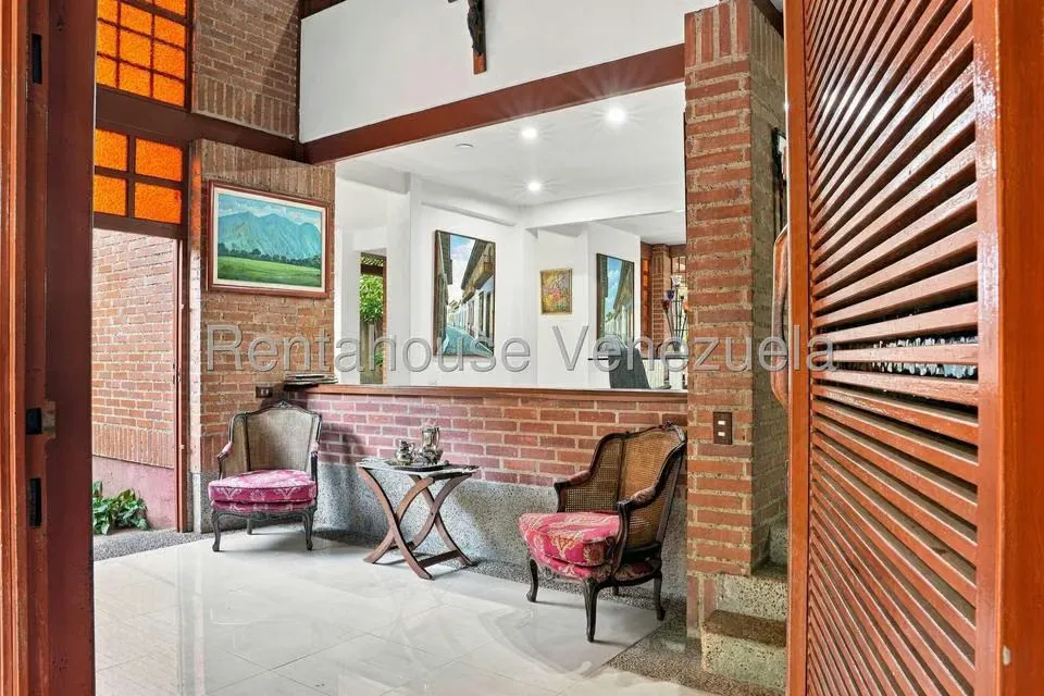 Casa (1 Nivel) en Venta en Colinas del Tamanaco, Distrito Metropolitano - 55