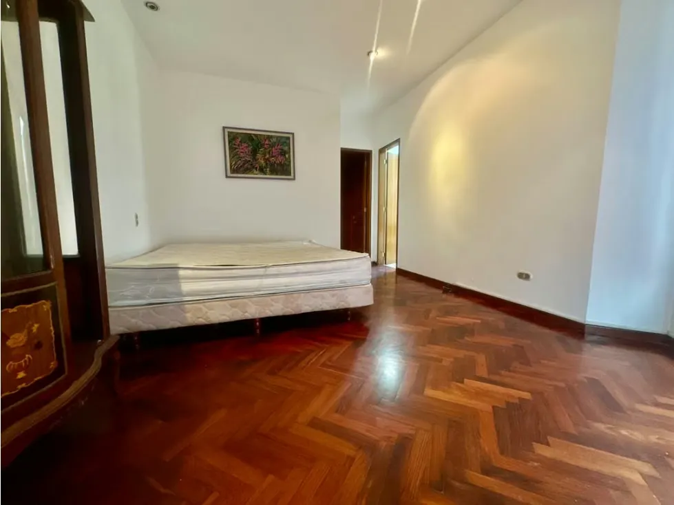 Se alquila Apto 278m² 4h+s/4b+s/4p Colinas de Valle Arriba - 12