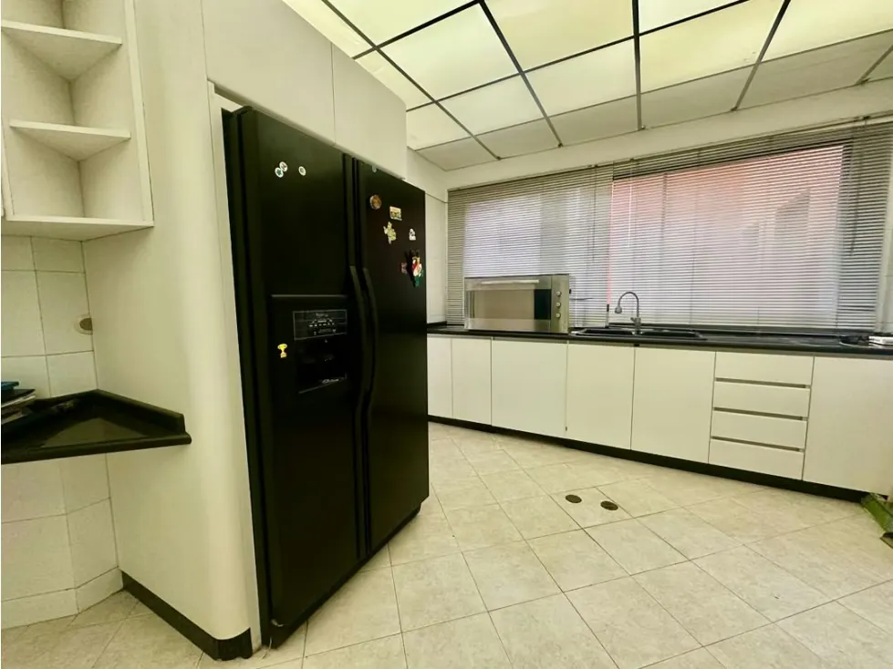 Se alquila Apto 278m² 4h+s/4b+s/4p Colinas de Valle Arriba - 7