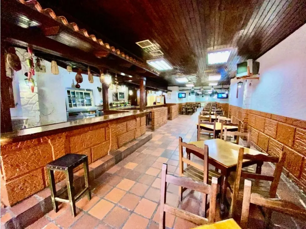 LOCAL COMERCIAL Y FONDO DE COMERCIO 600 M2 A PIE DE CALLE - 4