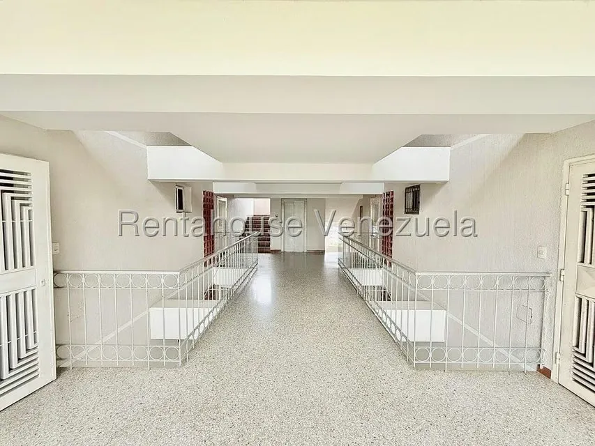 Apartamento (1 Nivel) en Alquiler en Metropolitano Javier, Lara - 21