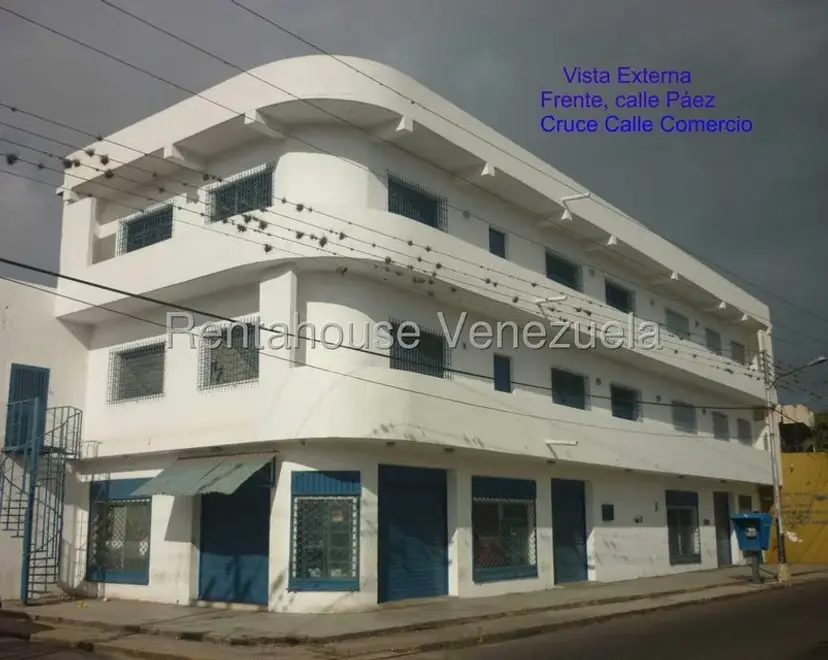 Comercial (Edificio) en Venta en San José, Miranda
