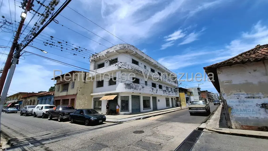 Comercial (Edificio) en Venta en San José, Miranda - 2