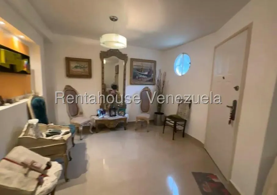 Casa (Duplex) en Venta en Villa Antigua, Portuguesa - 2
