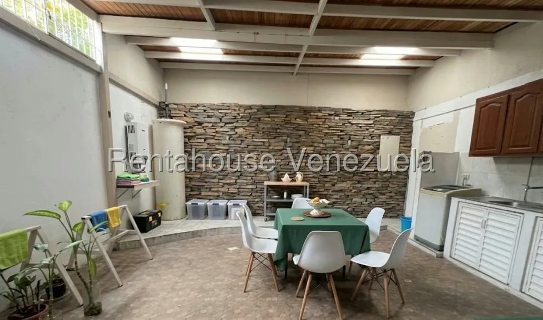 Casa (Duplex) en Venta en Villa Antigua, Portuguesa - 14