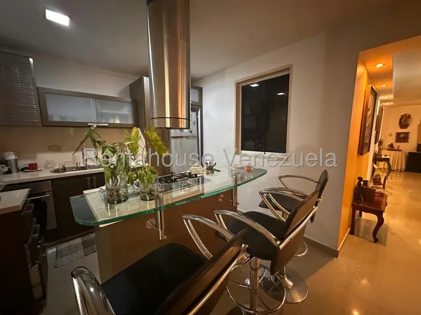 Casa (Duplex) en Venta en Villa Antigua, Portuguesa - 4