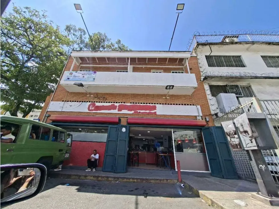 FONDO DE COMERCIO EN VENTA UBICADO EN EL PUEBLO DE BARUTA /EQUIPADO