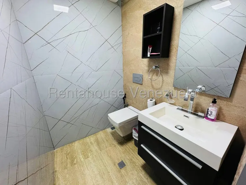 Oficina en Venta en Macaracuay, Distrito Metropolitano - 15