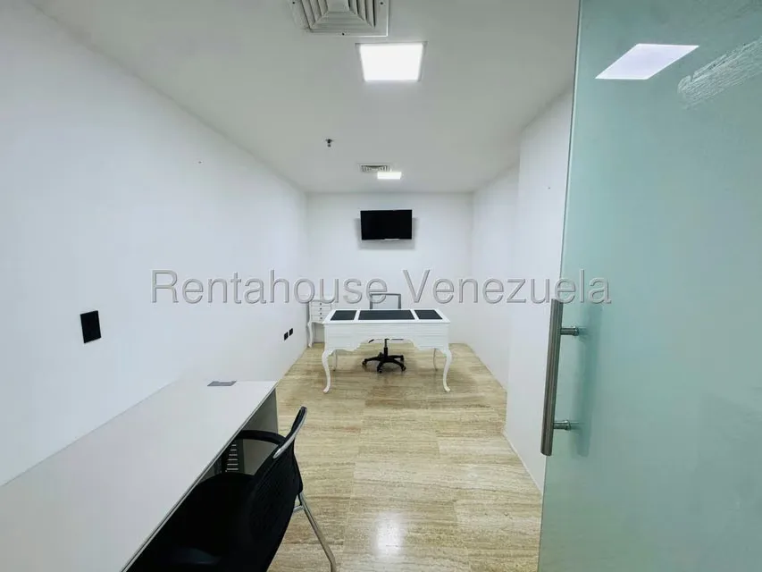 Oficina en Venta en Macaracuay, Distrito Metropolitano - 6