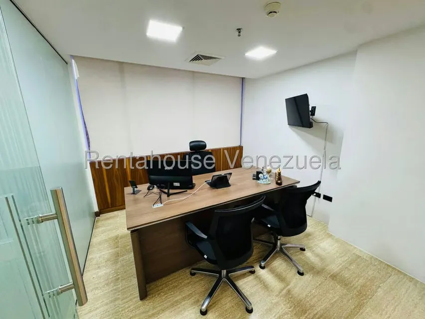 Oficina en Venta en Macaracuay, Distrito Metropolitano - 9