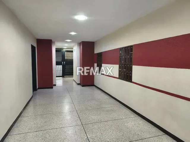 LINDO Y AMPLIO APARTAMENTO EN VENTA EN LOS RUICES - 2