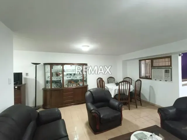 LINDO Y AMPLIO APARTAMENTO EN VENTA EN LOS RUICES - 4