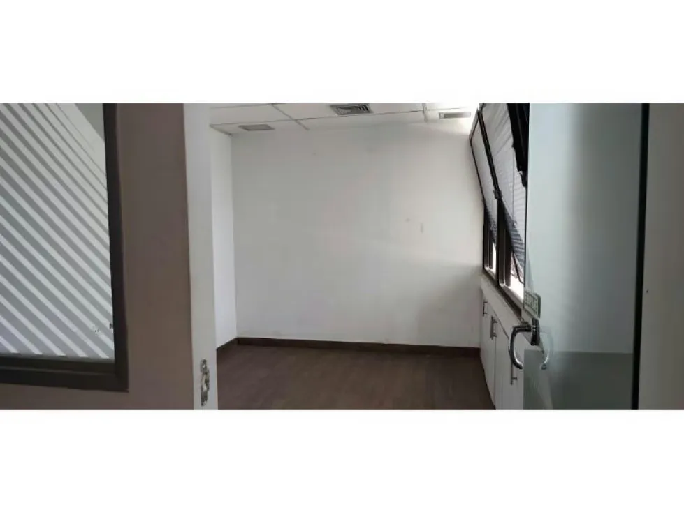 Alquilo oficina 230m2 Altamira 4776 - 17