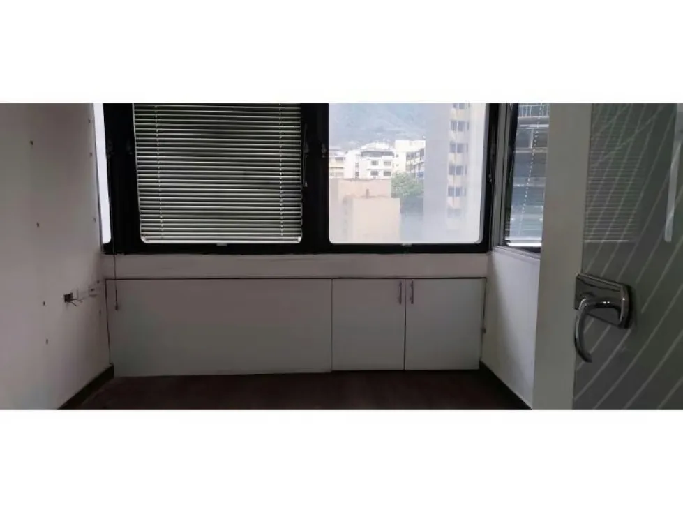 Alquilo oficina 230m2 Altamira 4776 - 21