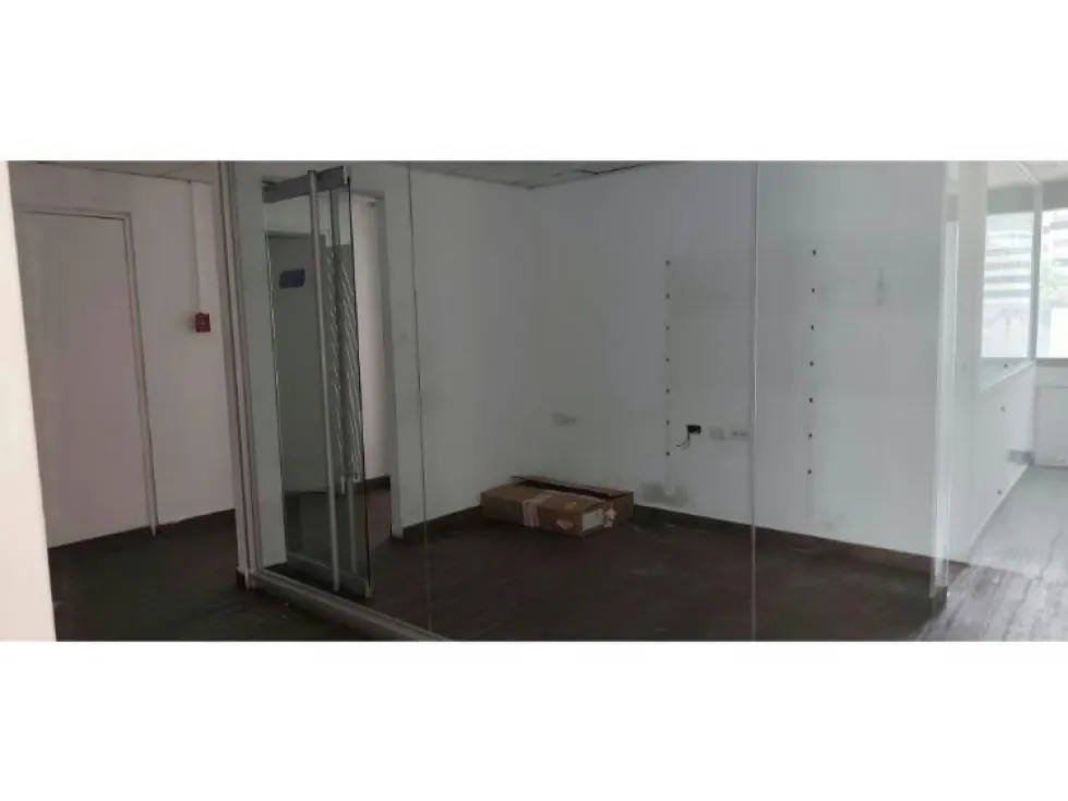 Alquilo oficina 230m2 Altamira 4776 - 25