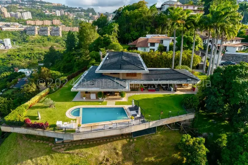Casa (Multipes Niveles) en Venta en Cerro Verde, Distrito Metropolitano