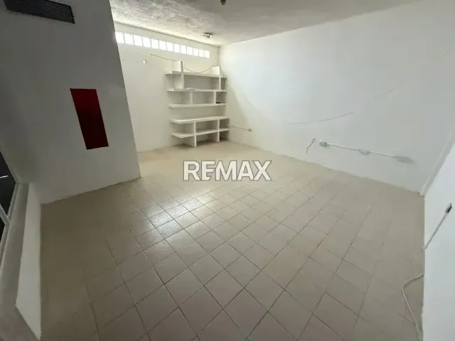 Local Comercial en Alquiler - 2