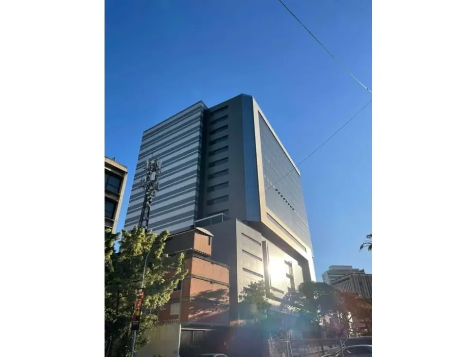 Se vende oficina 115m2 Las Mercedes 0144