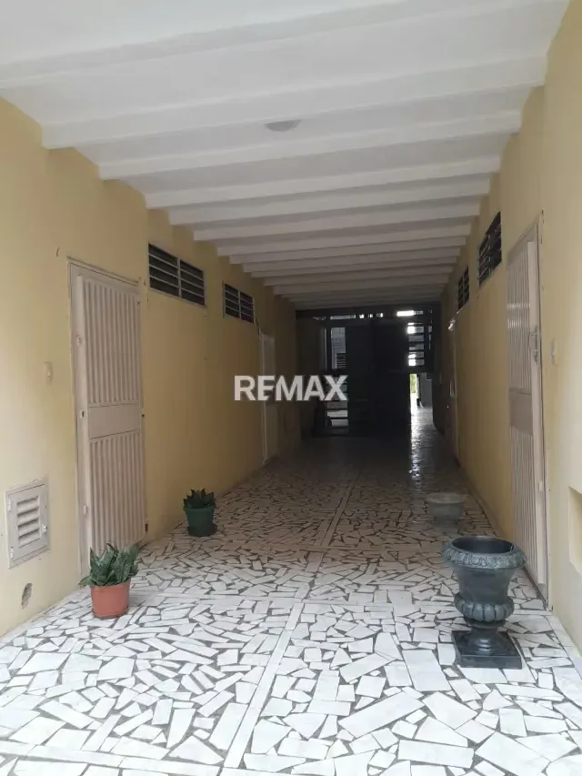 Venta de apartamento en Urbanizacion Las Islas Residencias 411 Guarenas - 3