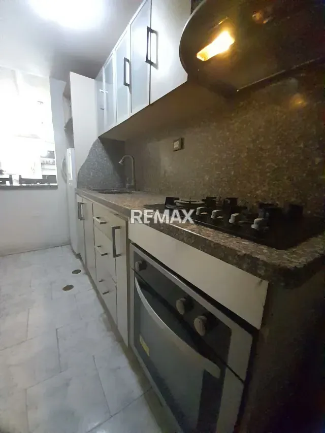 Venta de apartamento en Urbanizacion Las Islas Residencias 411 Guarenas - 5