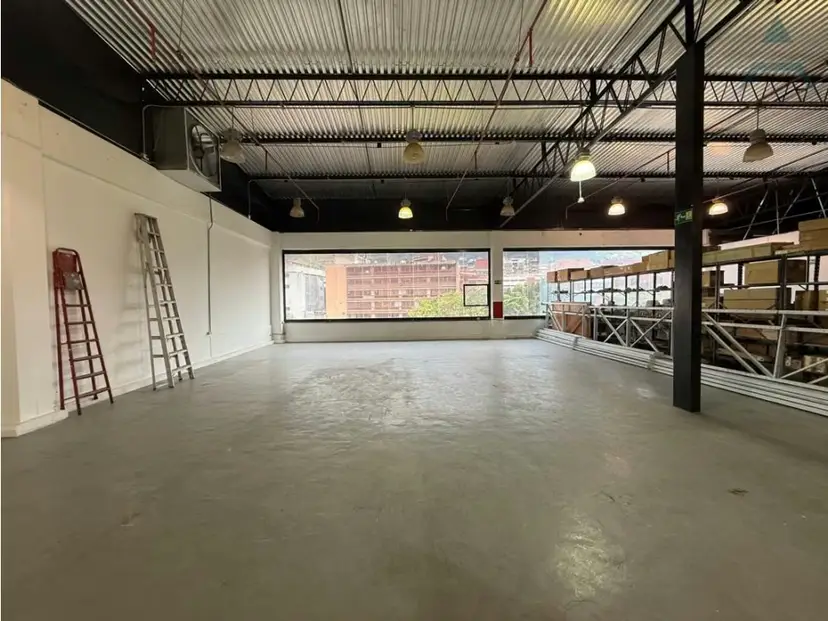 Se vende Oficina 775m² 2b/6p Boleita Norte