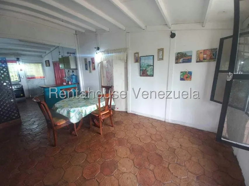 Casa (1 Nivel) en Venta en Avenida Principal Cecilio Acosta, Miranda - 3