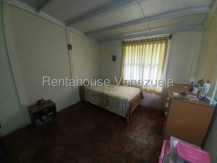 Casa (1 Nivel) en Venta en Avenida Principal Cecilio Acosta, Miranda - 22