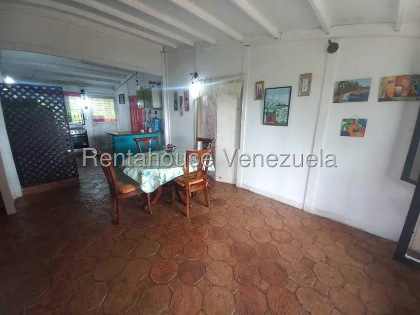 Casa (1 Nivel) en Venta en Avenida Principal Cecilio Acosta, Miranda - 8