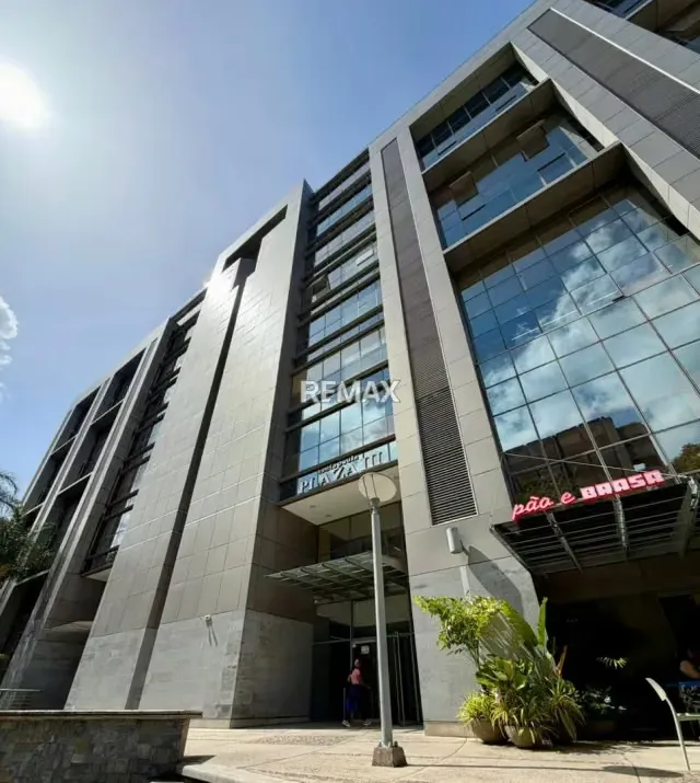 Se Alquila Oficina Comercial en Santa Paula
