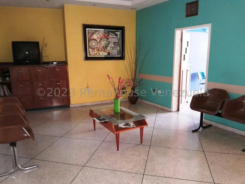 Comercial (Consultorio Medico) en Venta en Centro, Aragua - 11