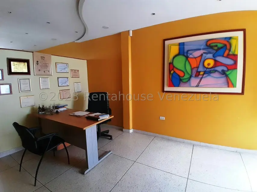 Comercial (Consultorio Medico) en Venta en Centro, Aragua - 17