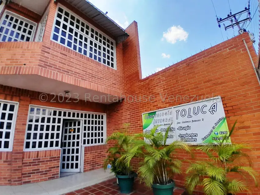 Comercial (Consultorio Medico) en Venta en Centro, Aragua - 2