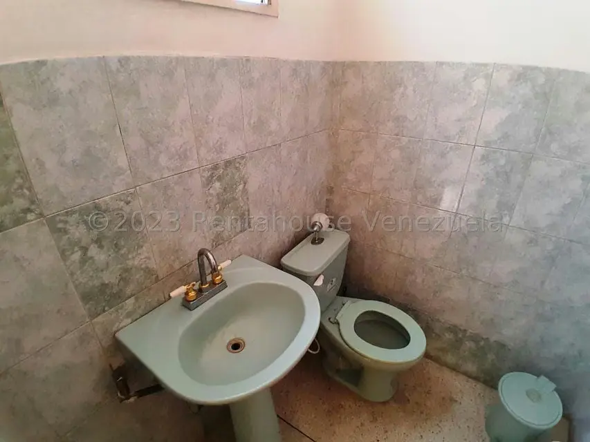 Comercial (Consultorio Medico) en Venta en Centro, Aragua - 25