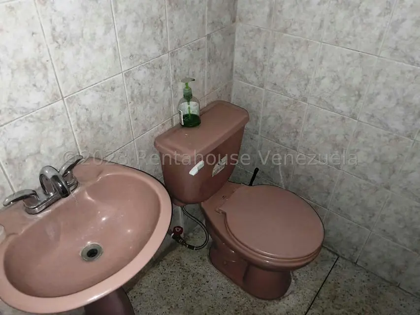 Comercial (Consultorio Medico) en Venta en Centro, Aragua - 7