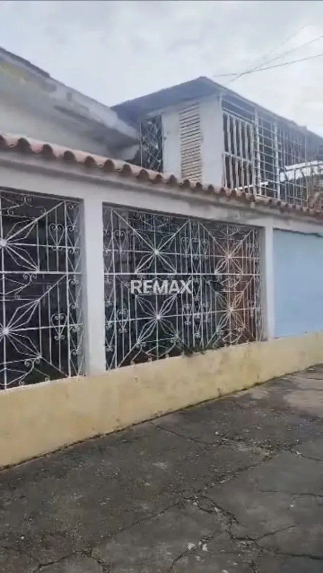Bella casa Amplia ubicada en el sector reja de Guanare - 16