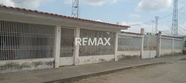 Hermosa Casa en VENTA, El Dividive de oportunidad