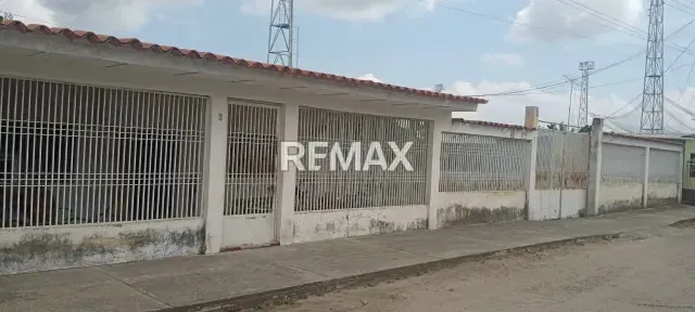 Hermosa Casa en VENTA, El Dividive de oportunidad