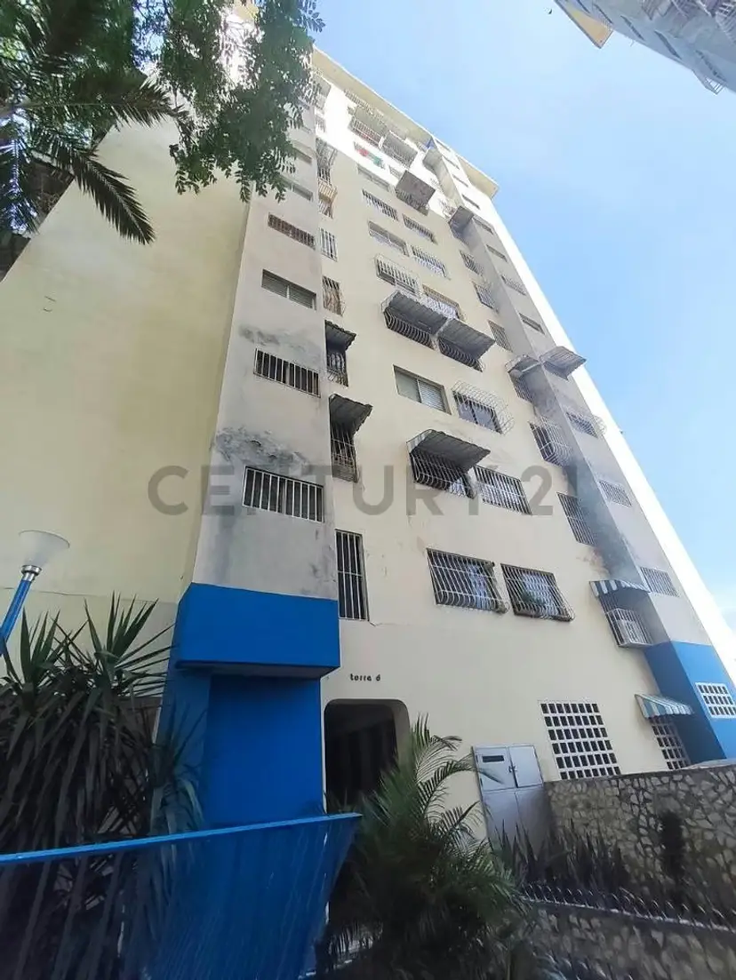 Apartamento en Venta - Res. El Portal, Turmero - Ubicación Estratégica