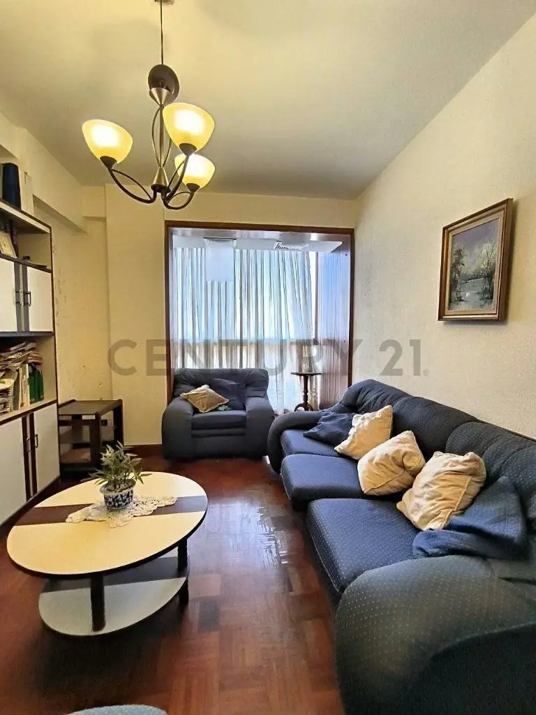 Venta Apartamento Amplio en la Avenida Constitución de PLC 4H - 2