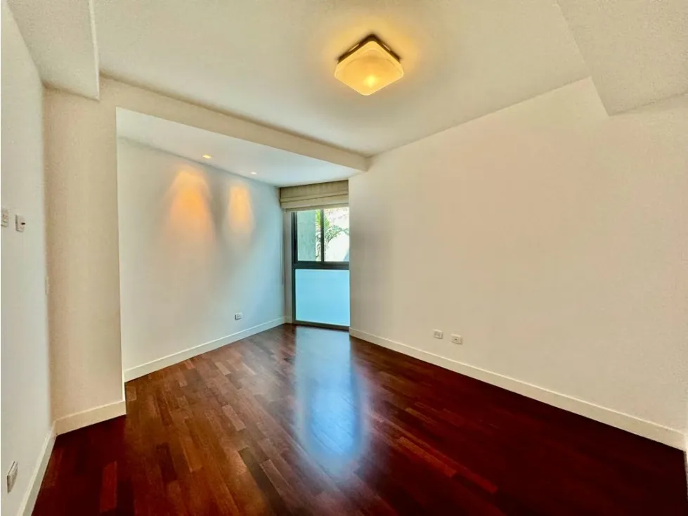Se vende apto 268m2 3h+s/5b/3p Las Mercedes - 13